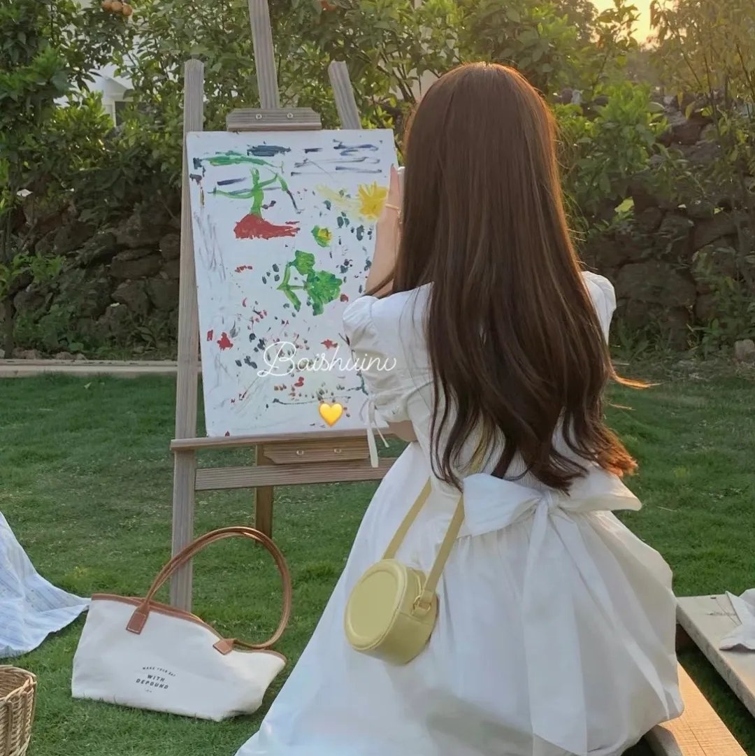 小犬与女孩